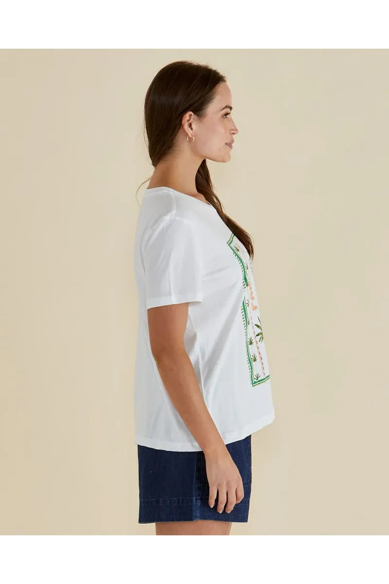 Ellia Crew Tee Paradise Beach Print