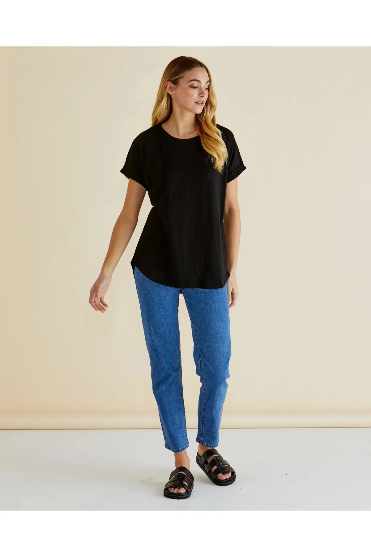 Hailey Tee Black
