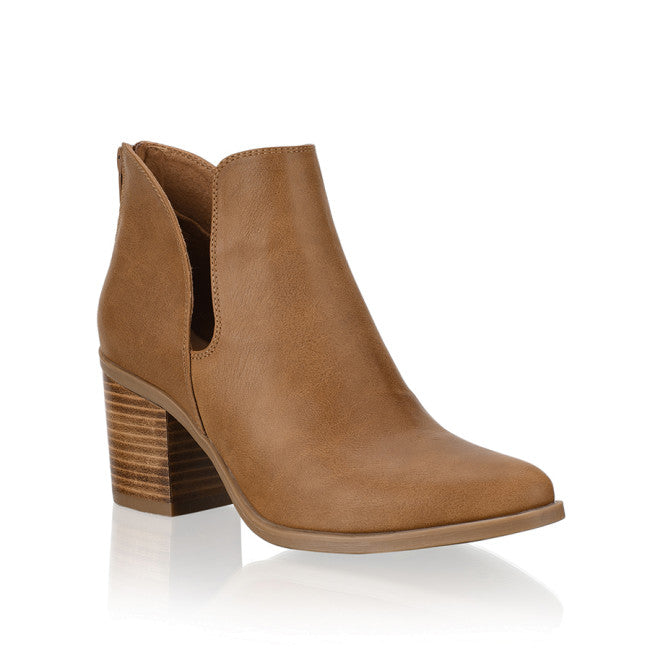 ANKLE BOOTS