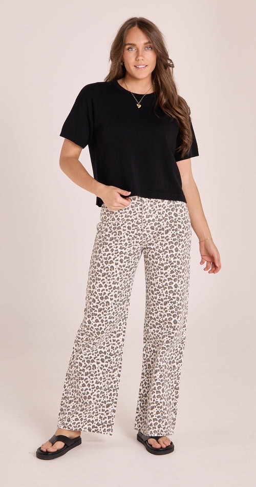 Cassie Wide Leg Jean Leopard