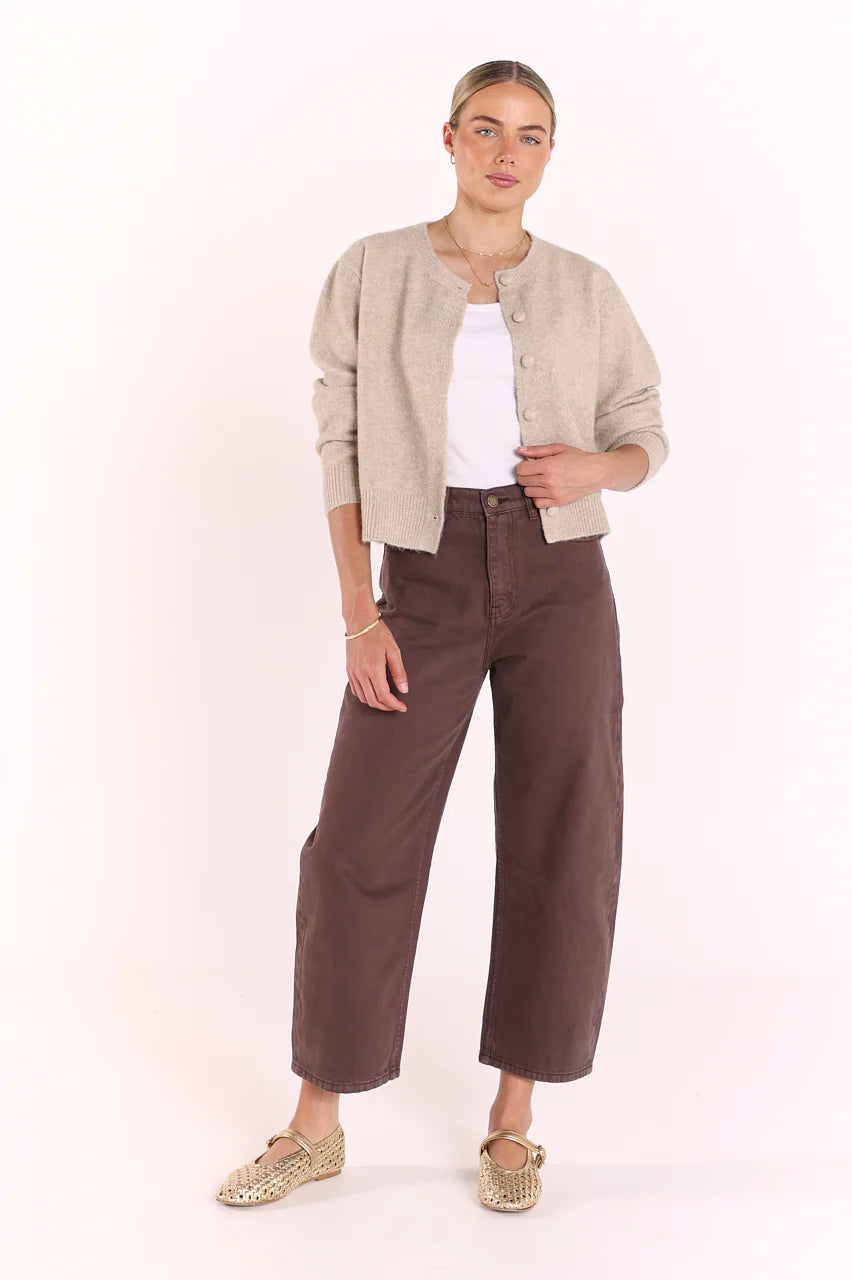 Lola Cropped Barrel Jean Chocolate