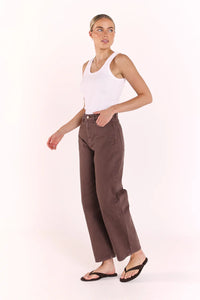 Lola Barrel Jean Chocolate