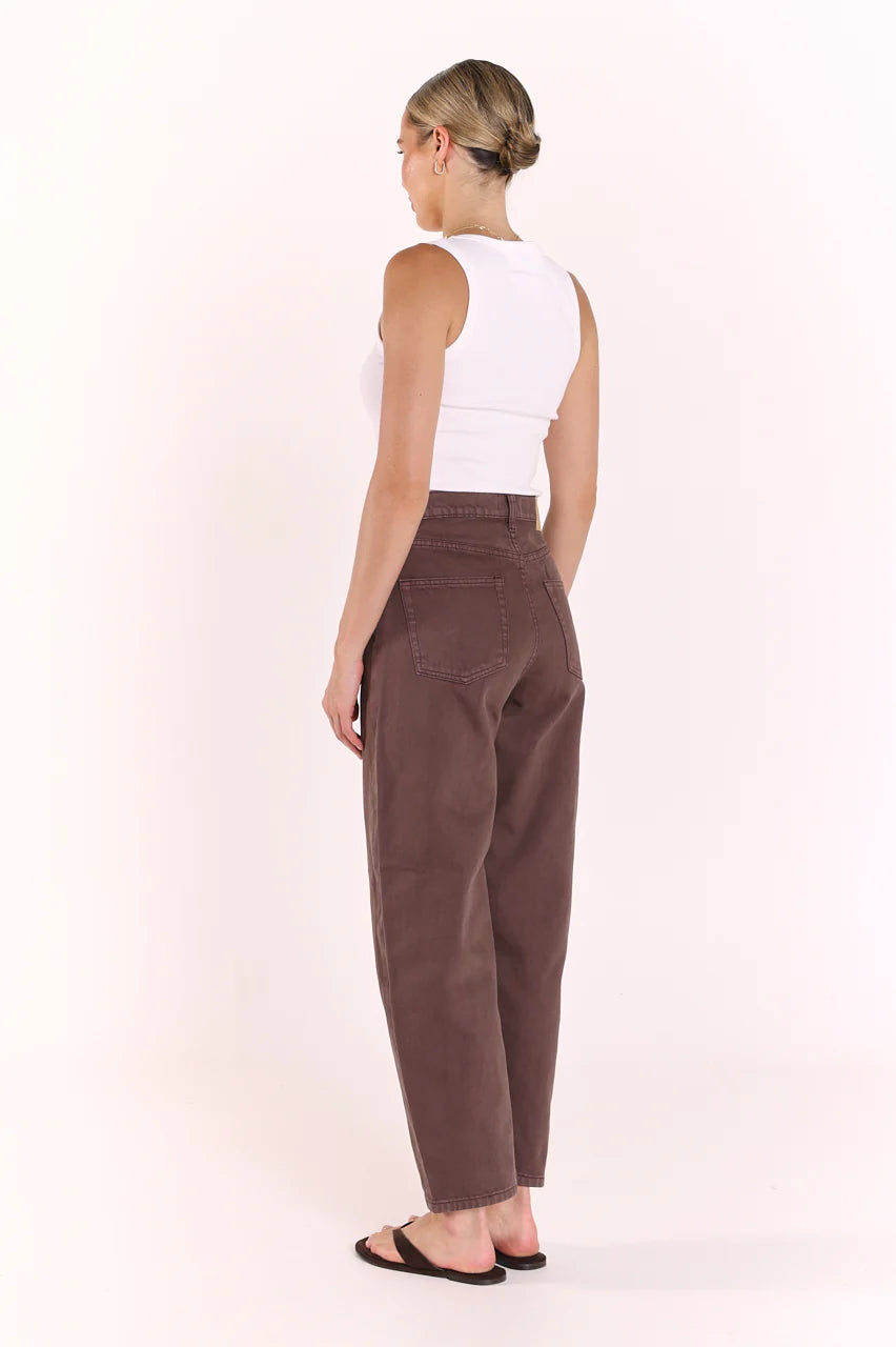 Lola Barrel Jean Chocolate