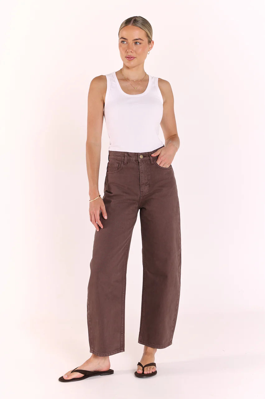 Lola Barrel Jean Chocolate
