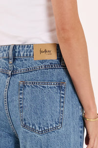 Stevie Cropped Jean Deep Blue