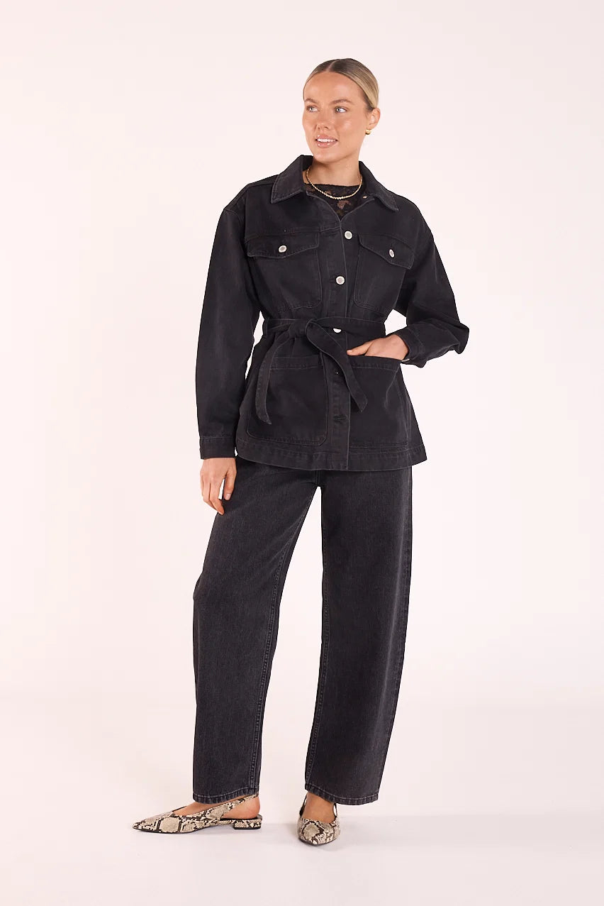 Lola Barrel Jean Washed Black