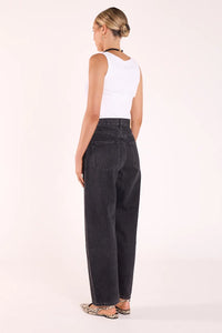 Lola Barrel Jean Washed Black