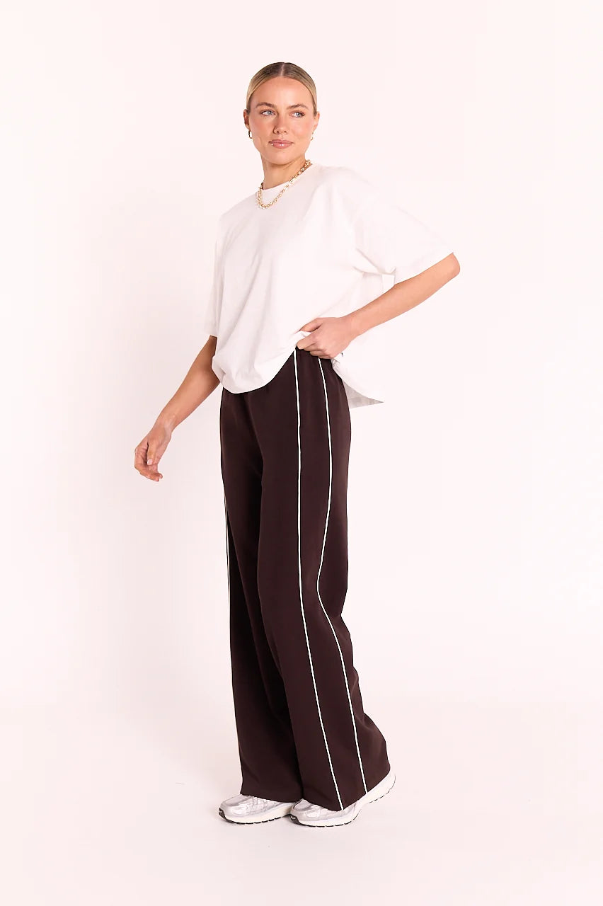 Noah Wide Pant Dark Chocolate Piping