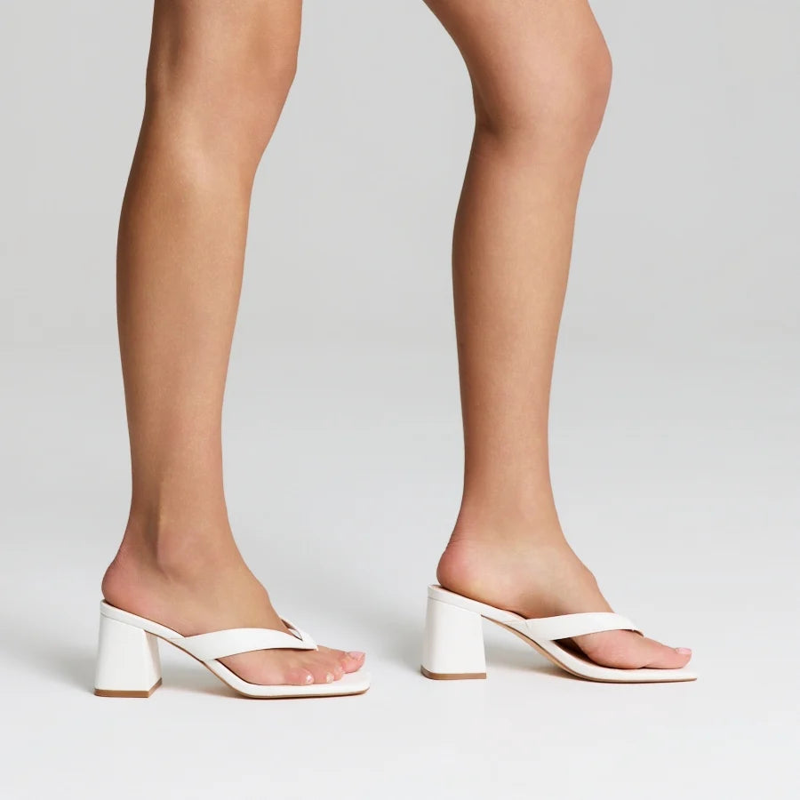 Stoked Block Thong Heel Chalk