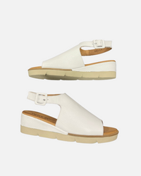 Delly Wedge White