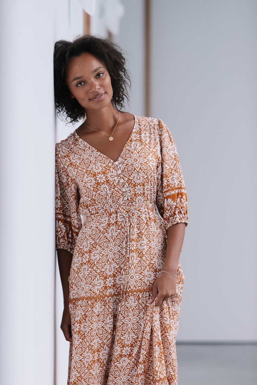 Nova Ric Rac Maxi Dress Tan/White