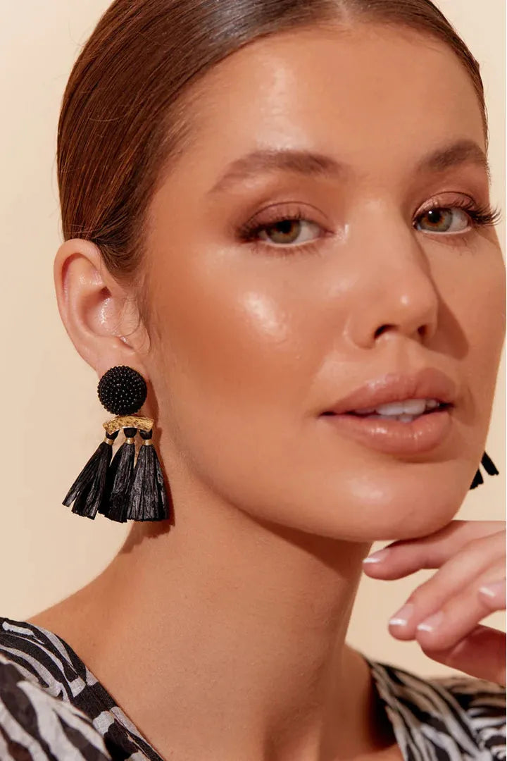 Tassel Love Event Earring Black