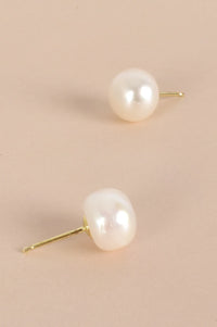 Freshwater Pearl 10mm Stud Earrings Cream/Gold