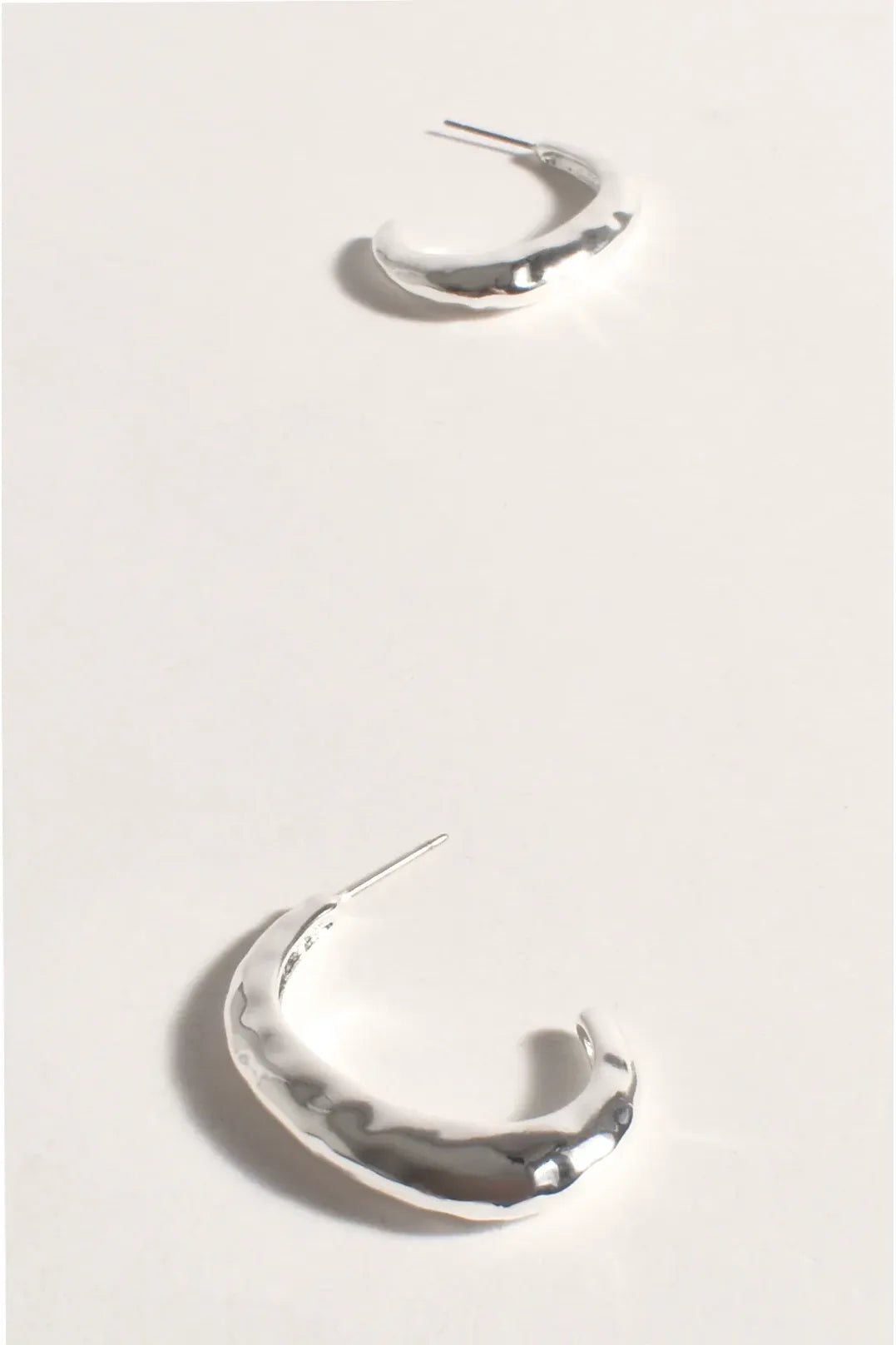 Max Hammered Hoops Silver
