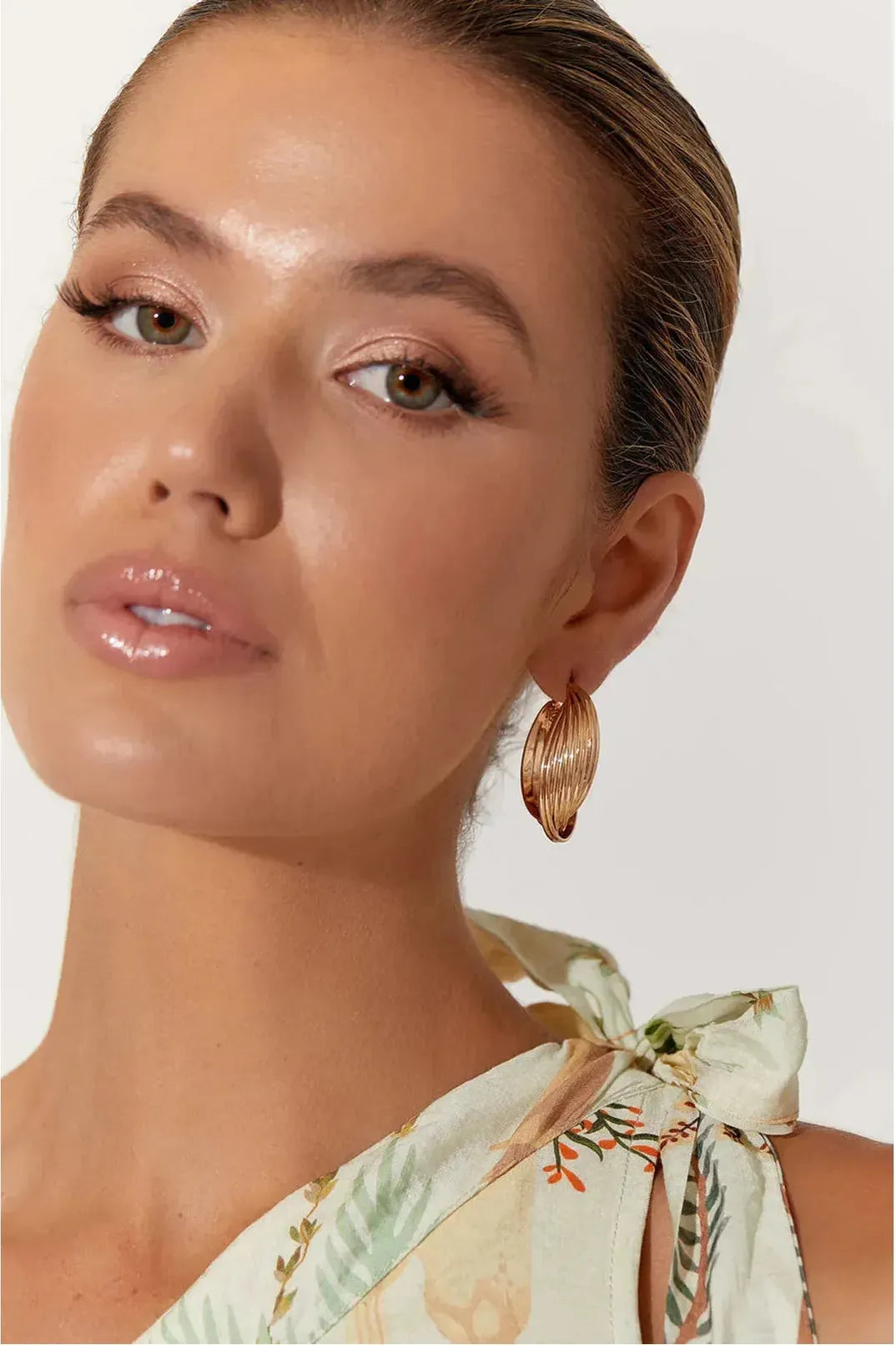 Patterned Cross Over Hoop Silver