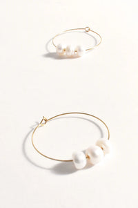 Trio Pearl Fine Wire Hoop Gold