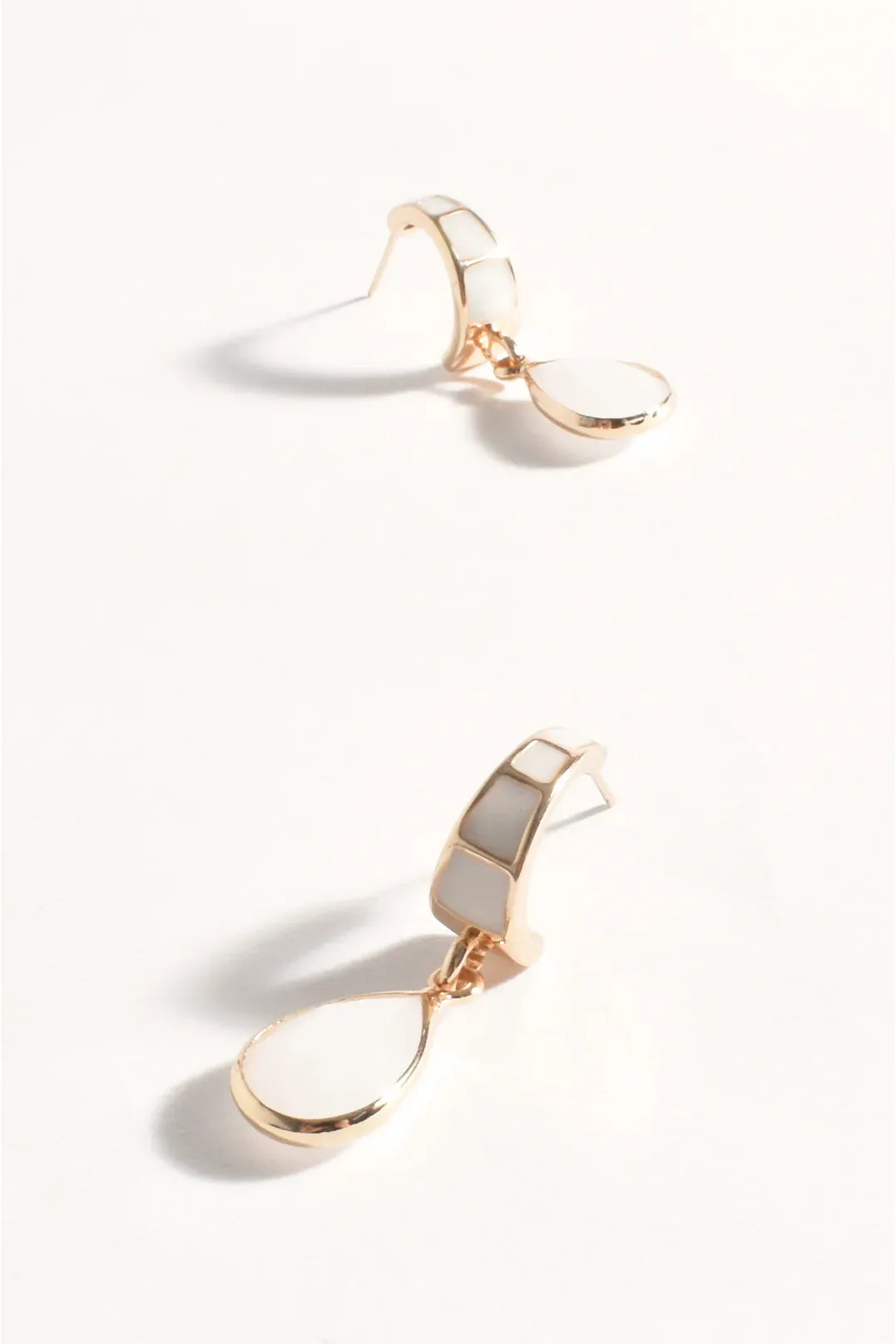 Glass Teardrop Earring Cream