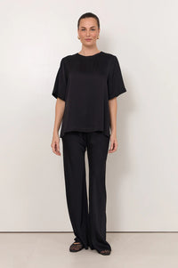 Martina Tee Black