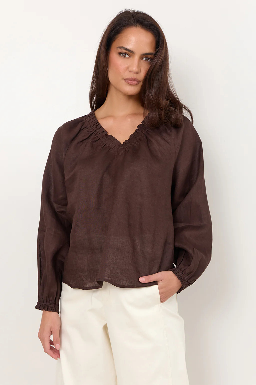 Azari Linen Top Chocolate