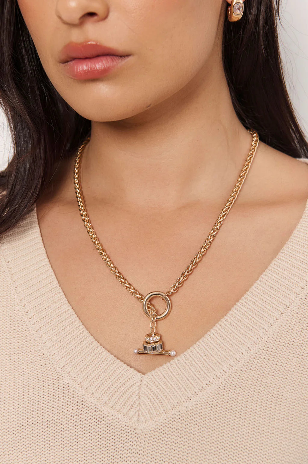 Interest Chain Diamante Fob Necklace Gold