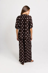Joanne Blouse Chocolate Pink Spot