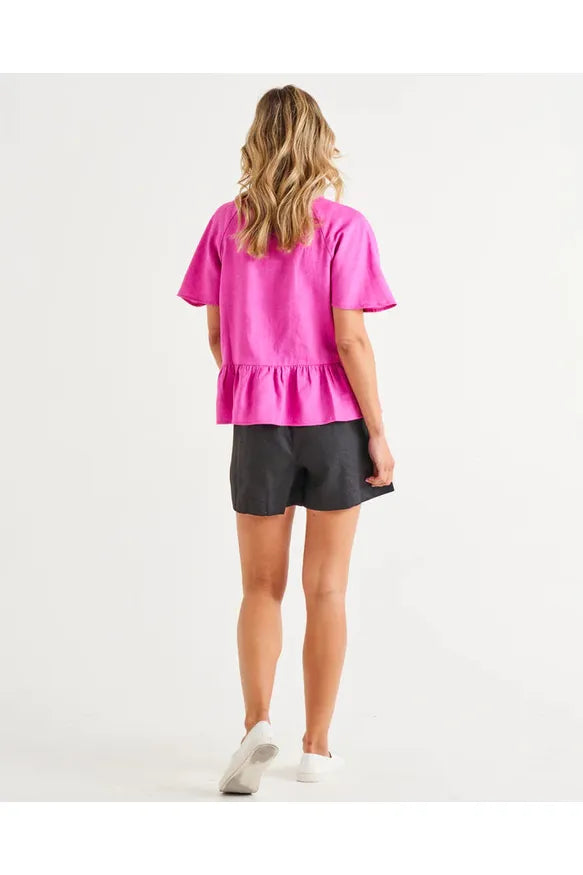 Cassandra Top Azalea