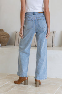 Lissa Wide Girlfriend Jean Light Blue