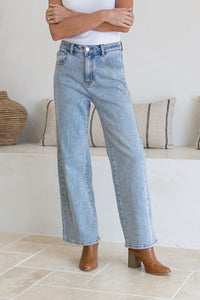 Lissa Wide Girlfriend Jean Light Blue