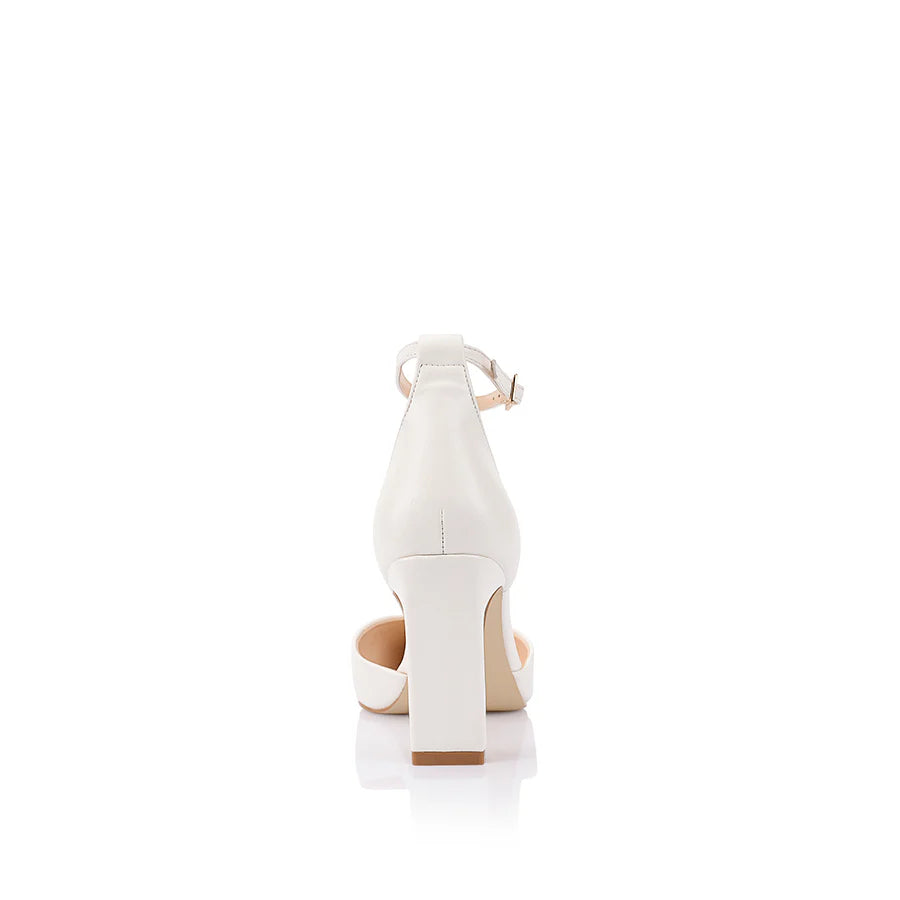 Kosta Closed Toe Block Heels Chalk