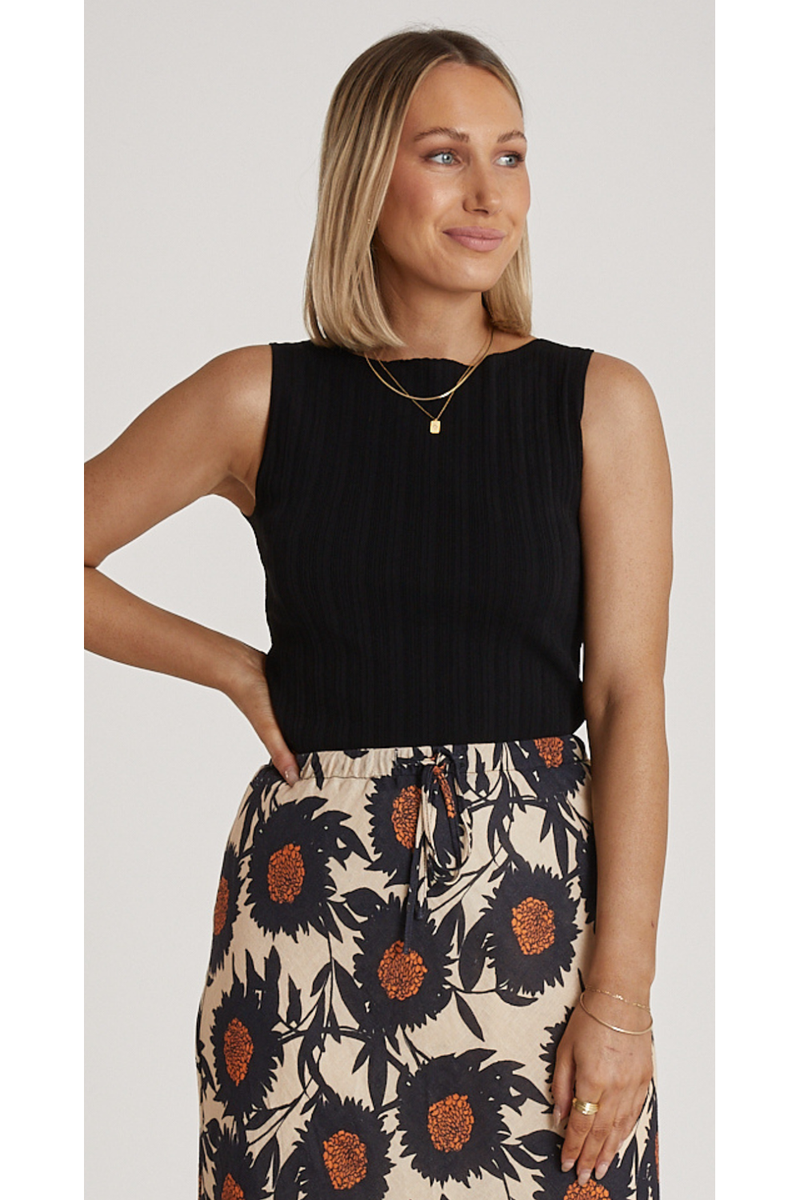 Lilly Boat Neck Tank Black