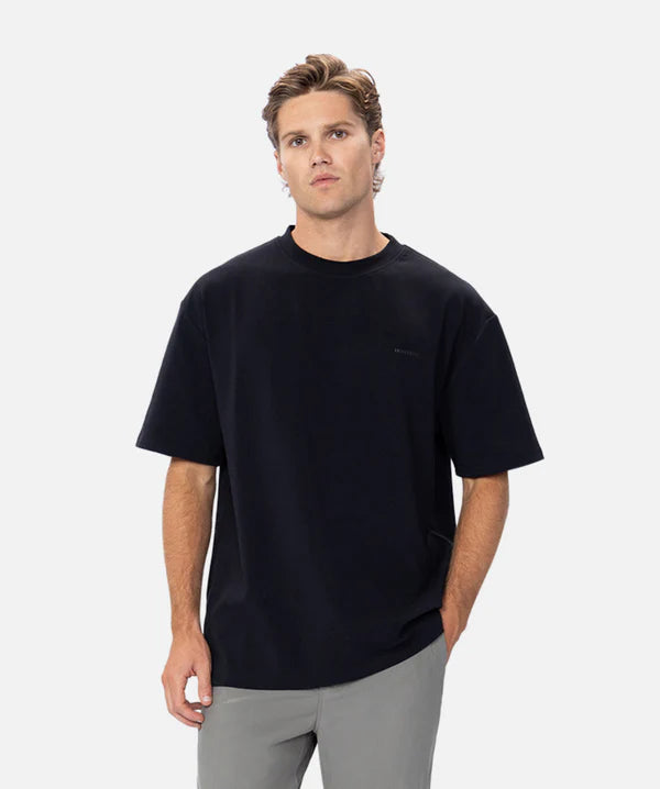 The Newport Tee Black