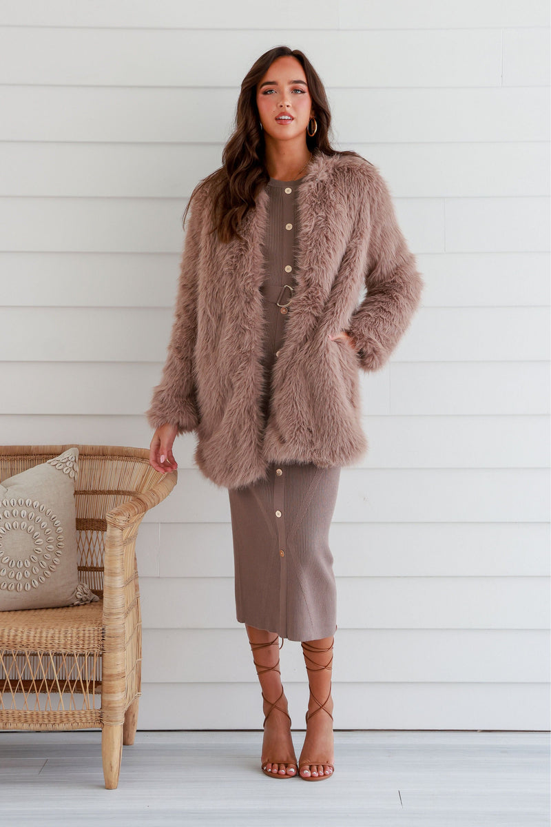 Kendall Fur Cost Latte