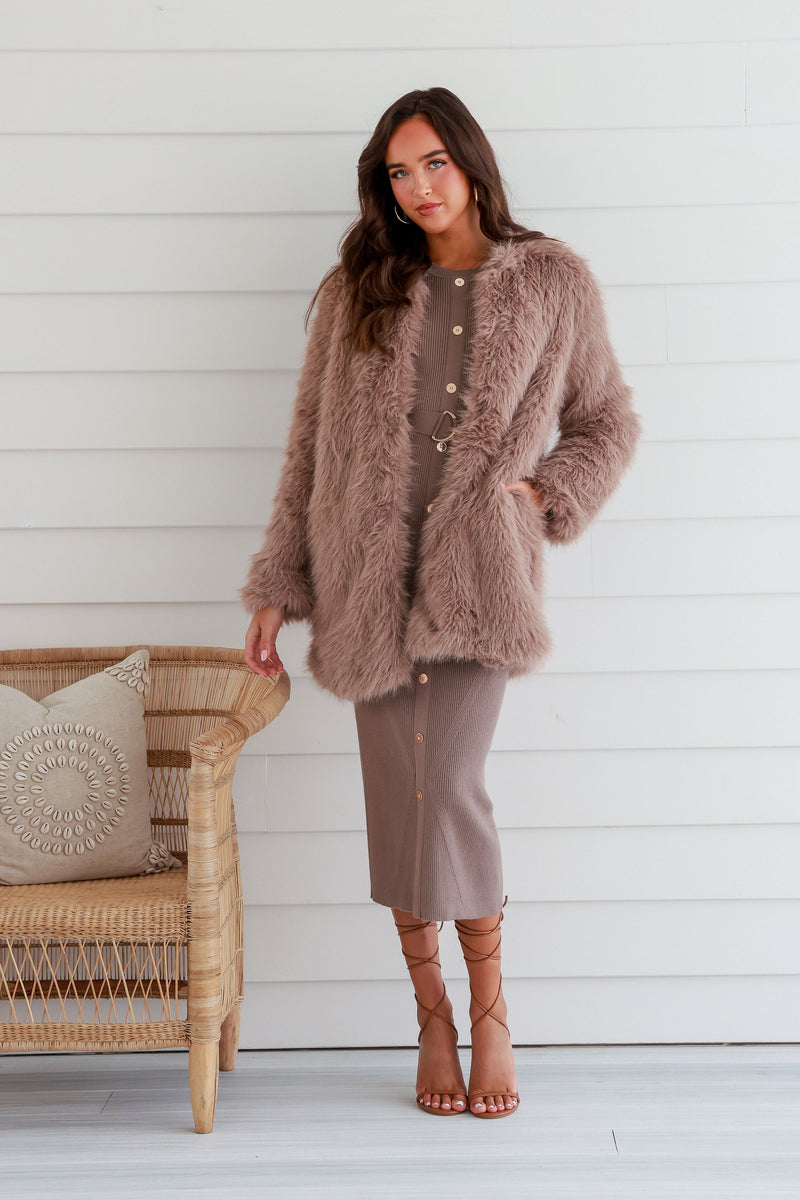 Kendall Fur Cost Latte
