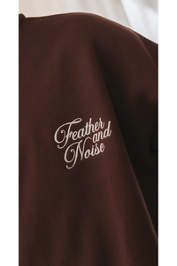 Feather Logo Sweater Chocolate