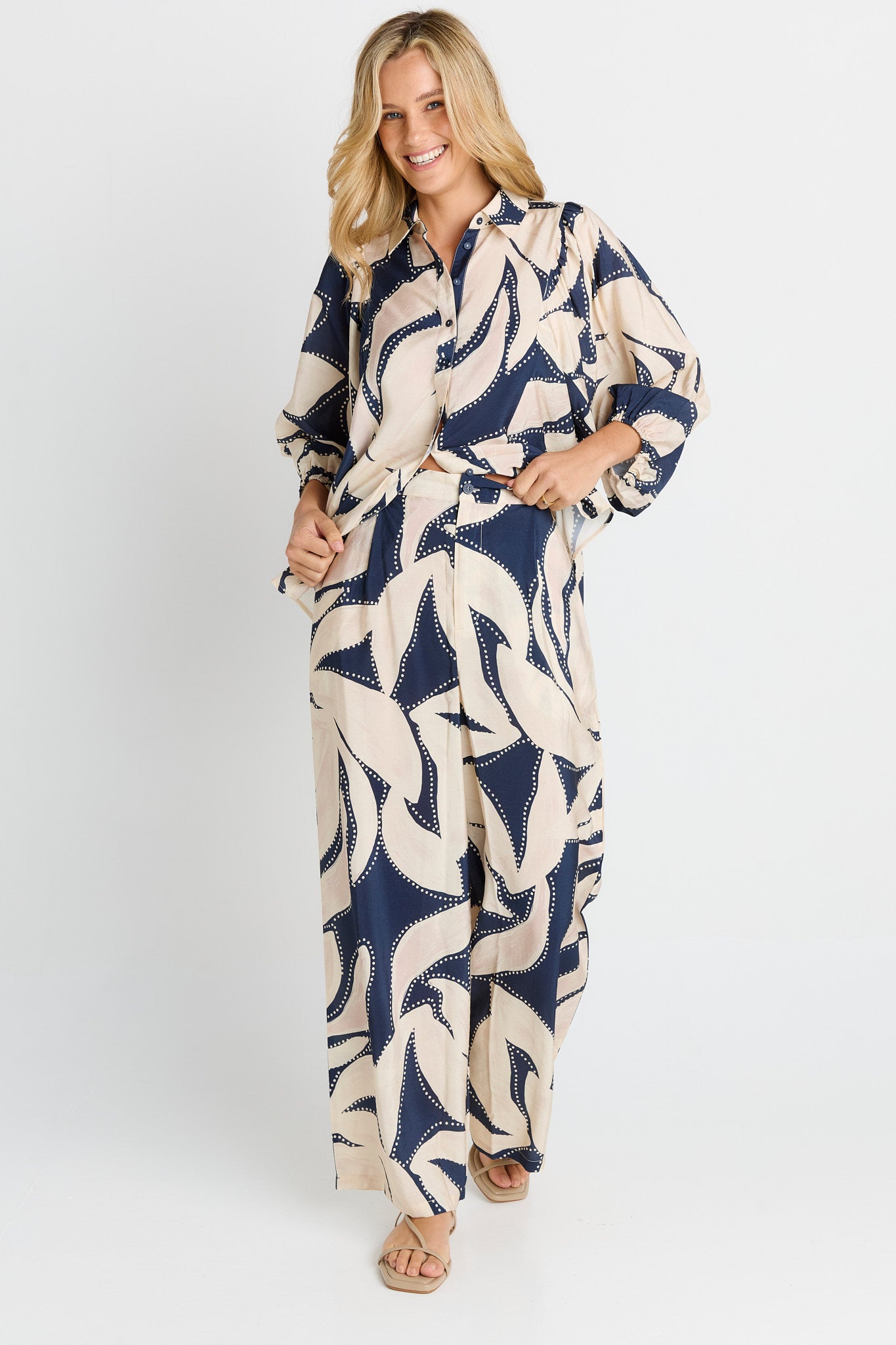 Nova Shirt Navy Floral