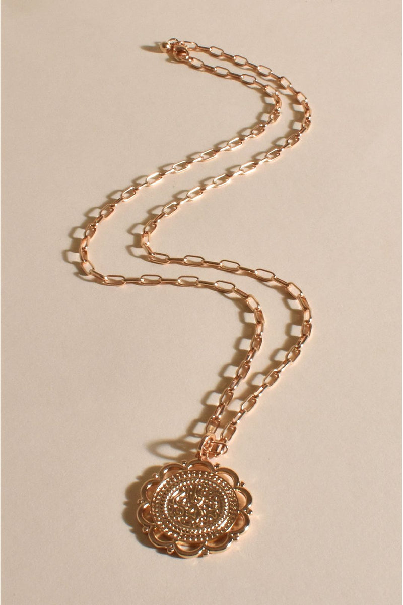 Long Vintage Pendant Necklace Gold