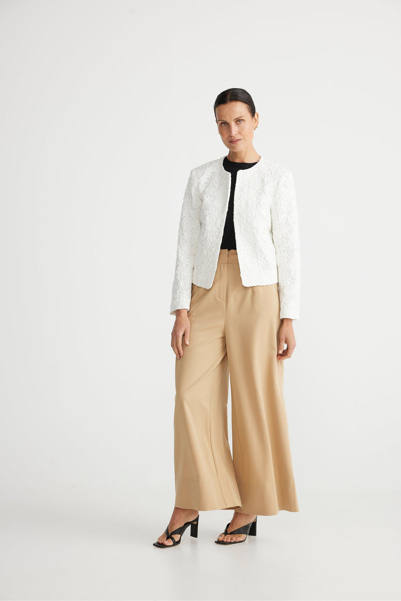 Versaile Jacket White