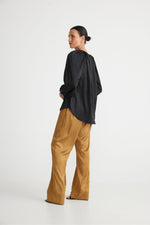 In Motion Top Black
